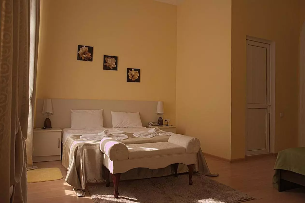 GARDEN_SHABAVIZ (8).jpg